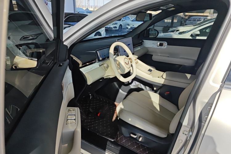 Used Wuling Xingguang S 2024 130 km Flagship Version Driver Seat