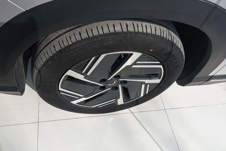 Used Wuling Xingguang S 2024 130 km Flagship Version Exterior 4