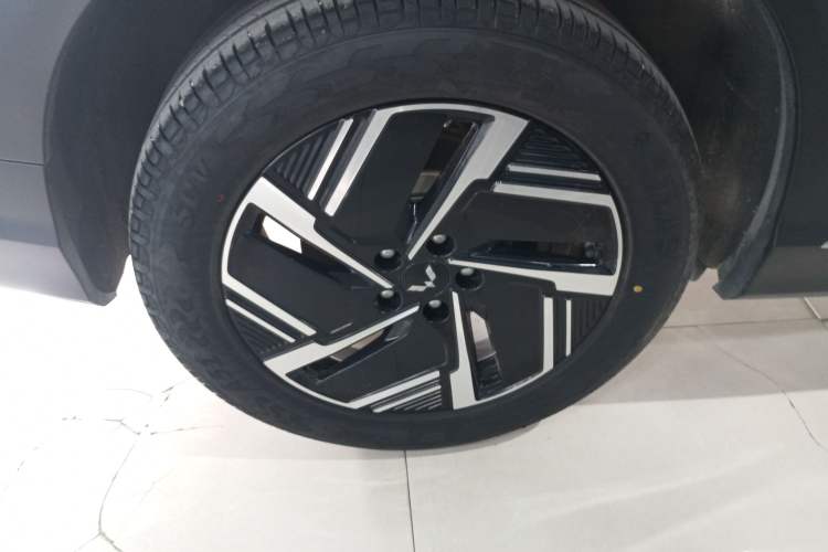 Used Wuling Xingguang S 2024 130 km Flagship Version Exterior 5