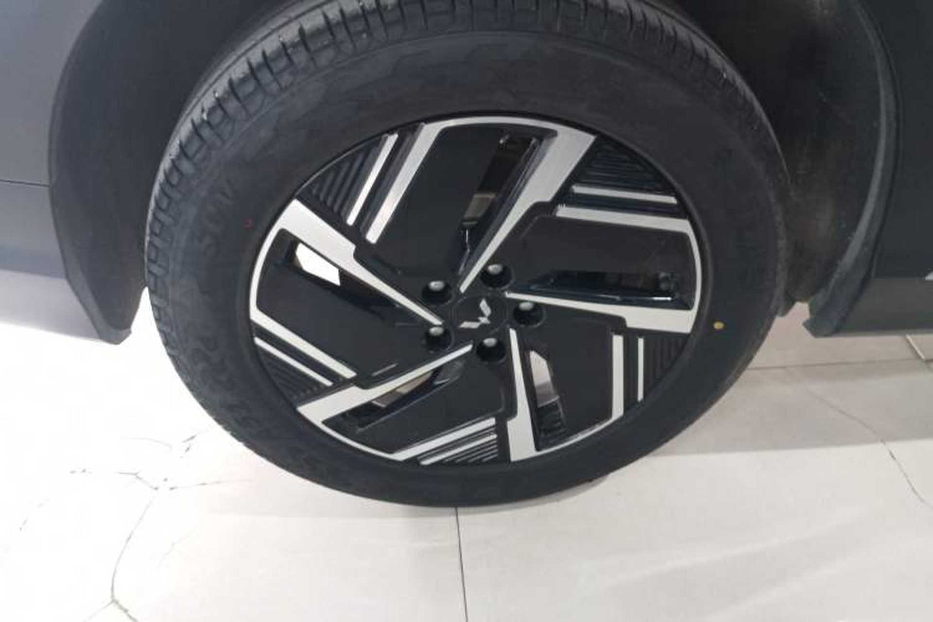 Used Wuling Xingguang S 2024 130 km Flagship Version Exterior 5