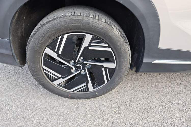 Used Wuling Xingguang S 2024 130 km Flagship Version Exterior 9