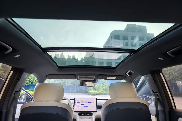 Used Wuling Xingguang S 2024 130 km Flagship Version Headliner