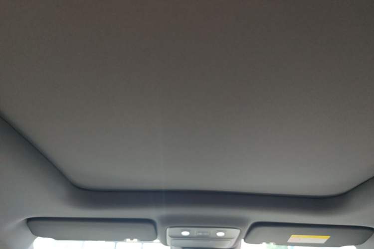 Used Wuling Xingguang S 2024 130km Flagship Version Headliner