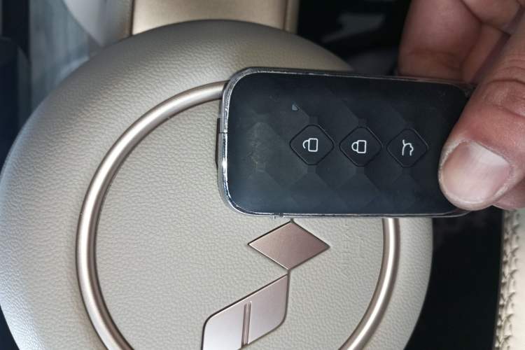 Used Wuling Xingguang S 2024 130 km Flagship Version Interior 1