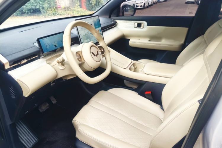 Used Wuling Xingguang S 2024 130 km Flagship Version Interior 2