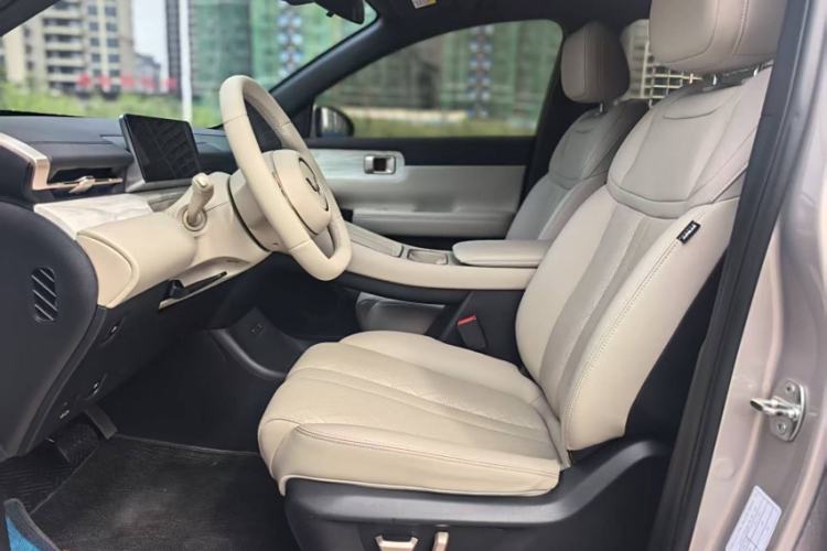 Used Wuling Xingguang S 2024 130 km Flagship Version Interior 2