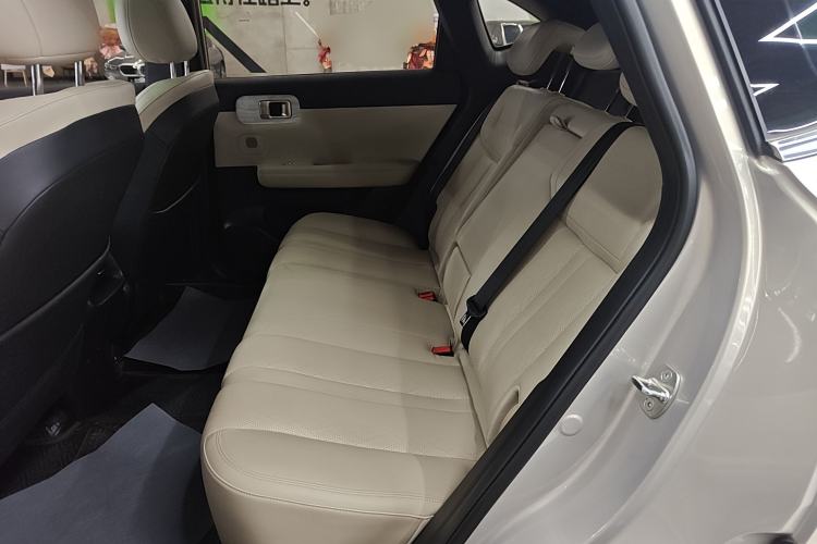 Used Wuling Xingguang S 2024 130 km Flagship Version Interior 4