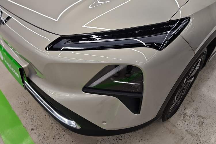 Used Wuling Xingguang S 2024 130 km Flagship Version Left Front Headlight