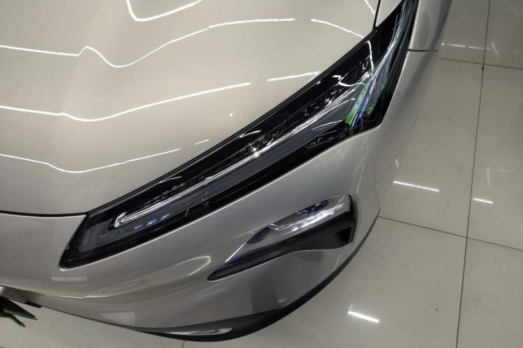 Used Wuling Xingguang S 2024 130 km Flagship Version Left Front Headlight