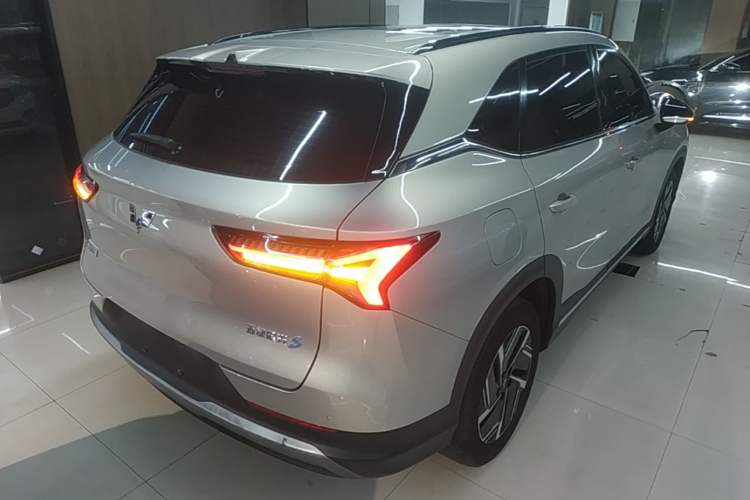 Used Wuling Xingguang S 2024 130 km Flagship Version Rear Right 45 Deg