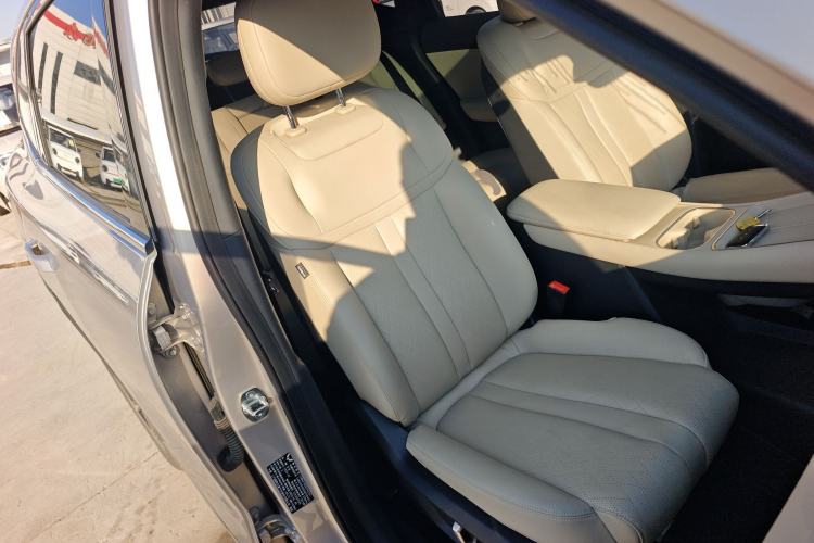 Used Wuling Xingguang S 2024 130 km Flagship Version Right Front Seat