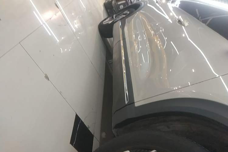 Used Wuling Xingguang S 2024 130 km Flagship Version Right Side Sill