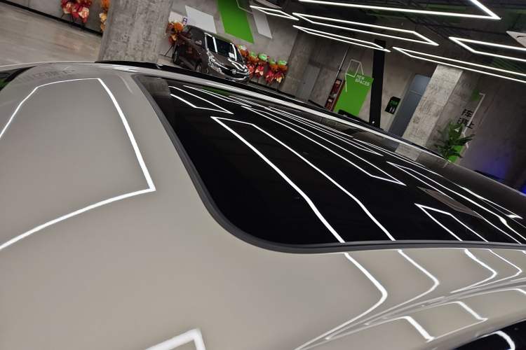 Used Wuling Xingguang S 2024 130 km Flagship Version Roof