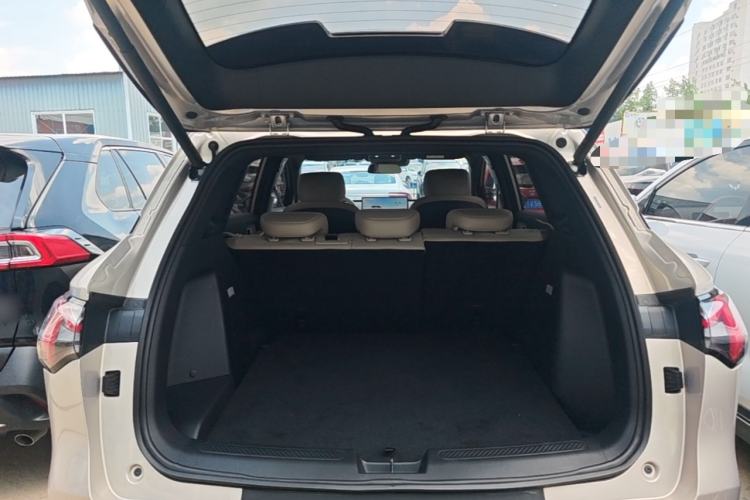 Used Wuling Xingguang S 2024 130km Flagship Version Trunk