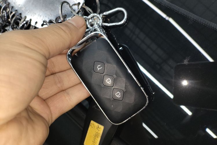 Used Wuling Xingguang S 2024 130 km Flagship Version Vehicle Key