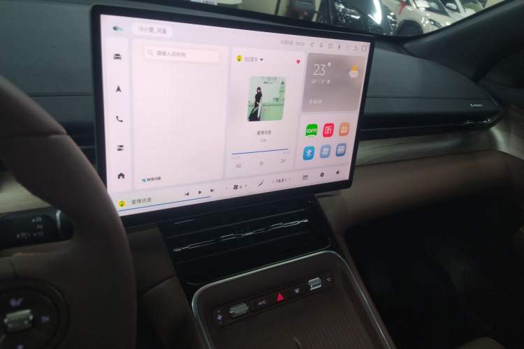 Used Wuling Xingguang S 2024 510 km Flagship Version Audio And AC Panel