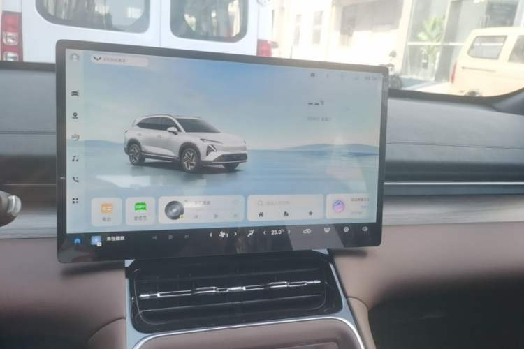 Used Wuling Xingguang S 2024 510 km Flagship Version Audio And AC Panel