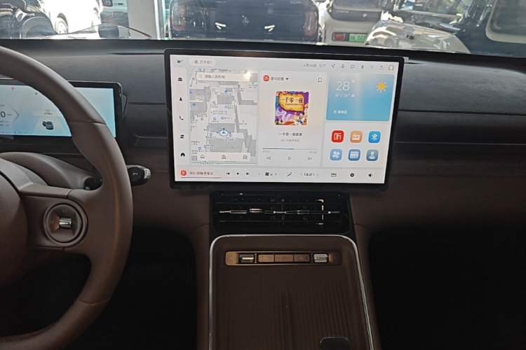 Used Wuling Xingguang S 2024 130 km Flagship Version Audio And AC Panel