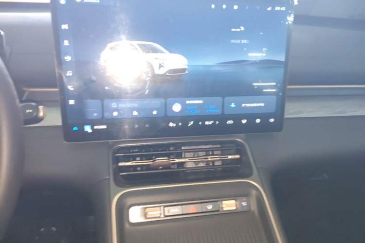 Used Wuling Xingguang S 2024 130 km Flagship Version Audio And AC Panel