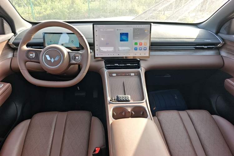Used Wuling Xingguang S 2024 130 km Flagship Version Center Console