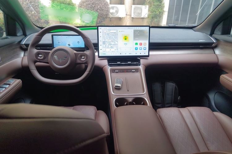 Used Wuling Xingguang S 2024 510 km Flagship Version Center Console