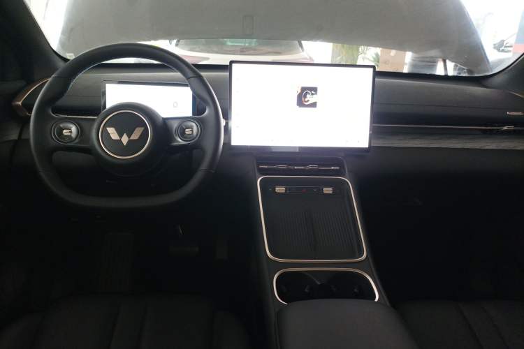 Used Wuling Xingguang S 2024 510 km Flagship Version Center Console