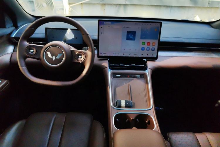 Used Wuling Xingguang S 2024 130 km Flagship Version Center Console