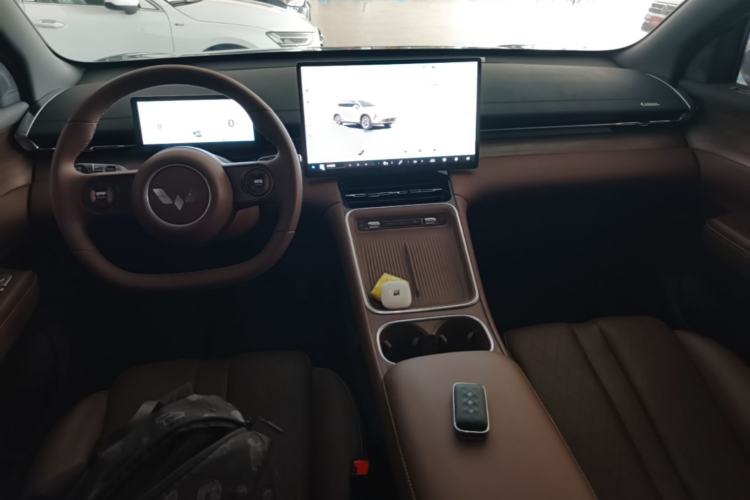 Used Wuling Xingguang S 2024 130 km Flagship Version Center Console