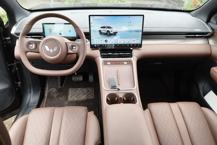 Used Wuling Xingguang S 2024 130 km Flagship Version Center Console