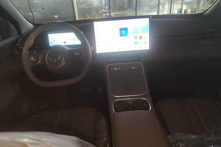 Used Wuling Xingguang S 2024 130 km Flagship Version Center Console