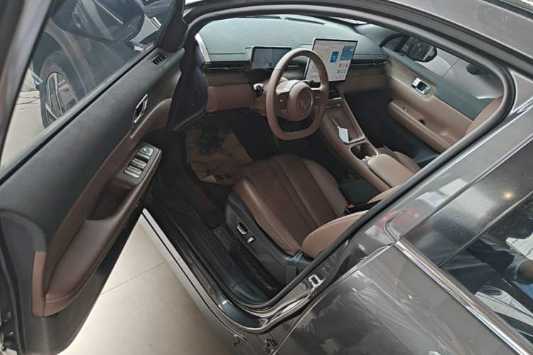 Used Wuling Xingguang S 2024 130 km Flagship Version Driver Seat