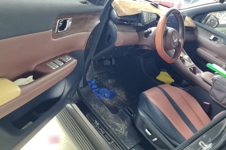 Used Wuling Xingguang S 2024 130 km Flagship Version Driver Seat
