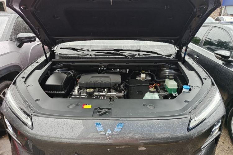 Used Wuling Xingguang S 2024 130 km Flagship Version Engine Bay