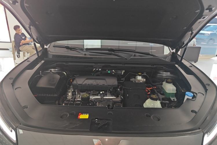 Used Wuling Xingguang S 2024 130 km Flagship Version Engine Bay