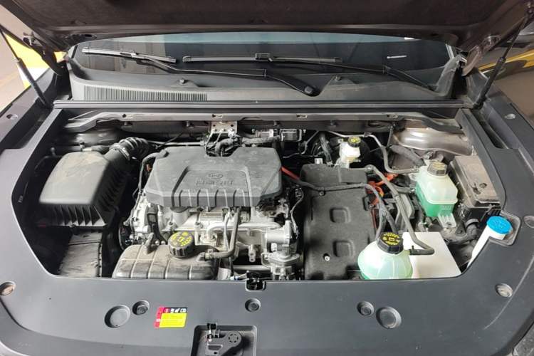 Used Wuling Xingguang S 2024 130km Flagship Version Engine Bay