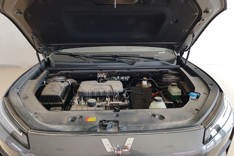 Used Wuling Xingguang S 2024 130 km Flagship Version Engine Bay