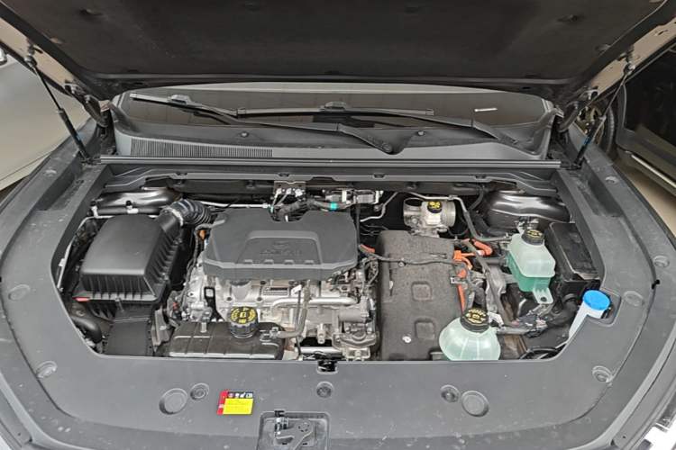 Used Wuling Xingguang S 2024 130 km Flagship Version Engine Bay