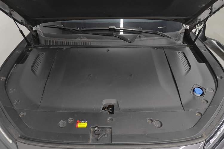Used Wuling Xingguang S 2024 510km Flagship Edition Engine Bay
