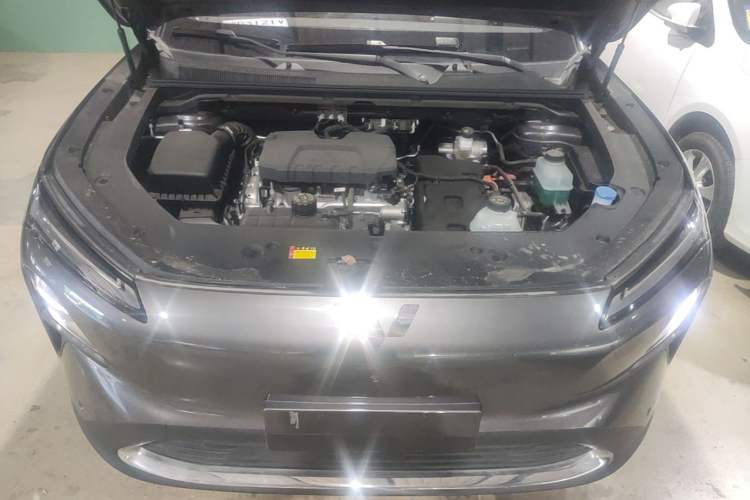 Used Wuling Xingguang S 2024 130 km Flagship Version Engine Bay