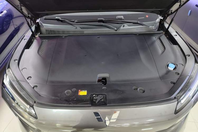 Used Wuling Xingguang S 2024 510 km Flagship Version Engine Bay