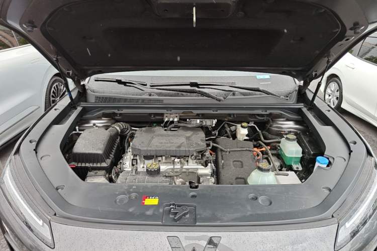 Used Wuling Xingguang S 2024 130km Flagship Version Engine Bay