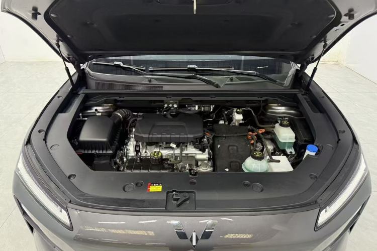 Used Wuling Xingguang S 2024 130km Flagship Version Engine Bay