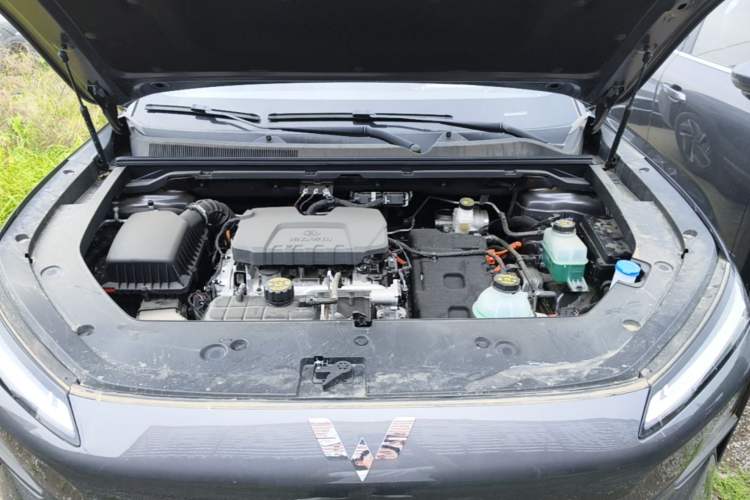 Used Wuling Xingguang S 2024 130 km Flagship Version Engine Bay