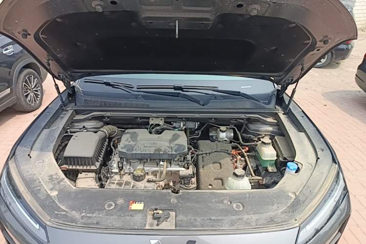 Used Wuling Xingguang S 2024 130 km Flagship Version Engine Bay
