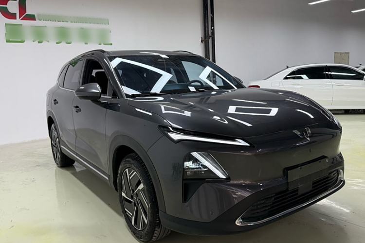 Used Wuling Xingguang S 2024 130 km Flagship Version Exterior 2