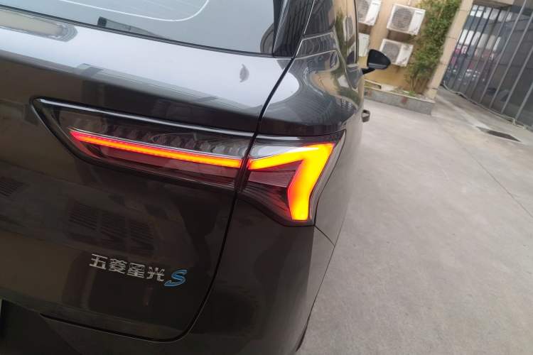Used Wuling Xingguang S 2024 510 km Flagship Version Exterior 3