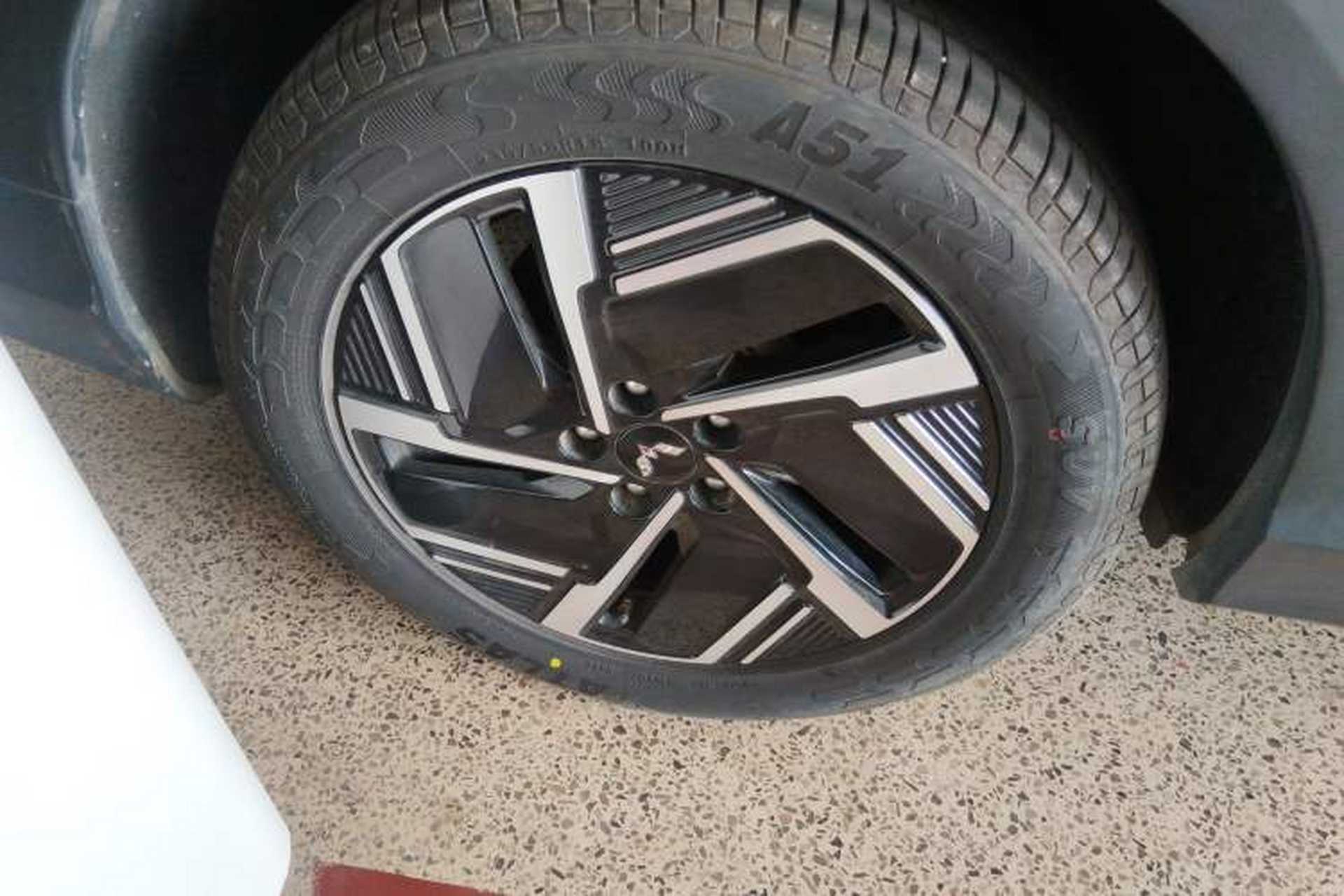 Used Wuling Xingguang S 2024 510 km Flagship Version Exterior 3