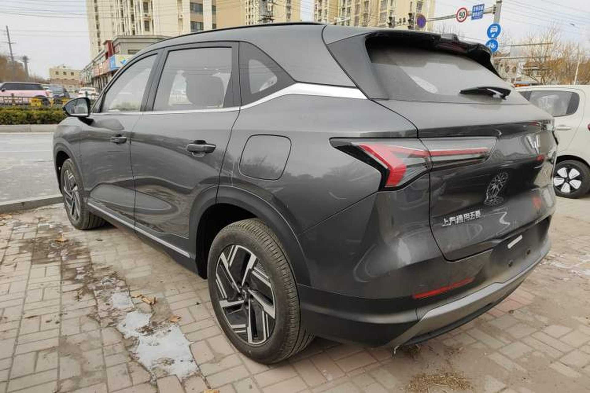 Used Wuling Xingguang S 2024 130 km Flagship Version Exterior 3