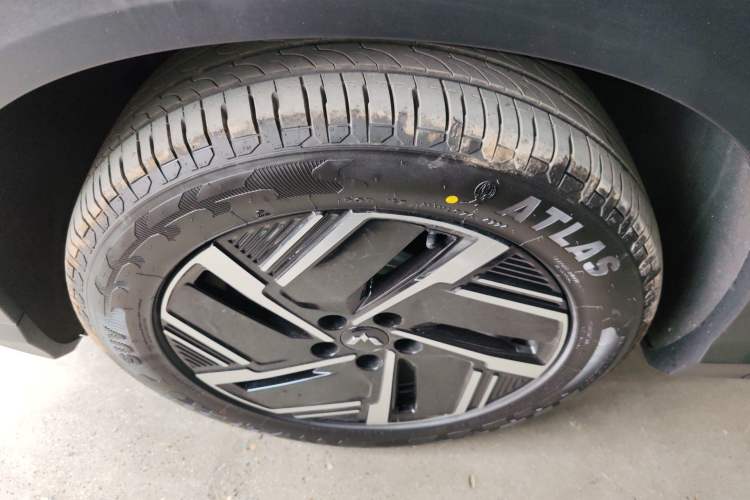 Used Wuling Xingguang S 2024 130km Flagship Version Exterior 4