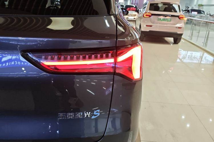 Used Wuling Xingguang S 2024 510 km Flagship Version Exterior 6